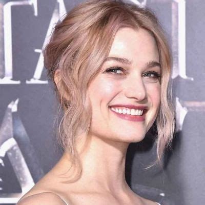 Alison Sudol's Earnings in Hollywood