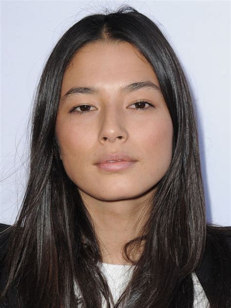 Jessica Gomes Biography