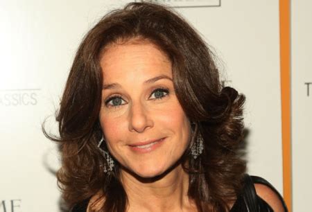  Debra Winger's Wealth and Accomplishments 