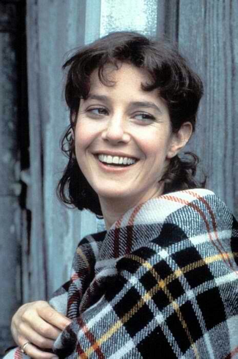  Debra Winger: Iconic Movie Roles 