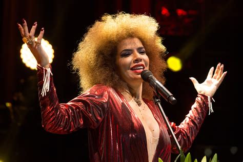  Early Years and Origins of Vanessa Da Mata 