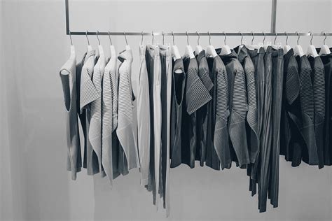  Exploring the Emotional Impact of Clothing-Related Dreams 