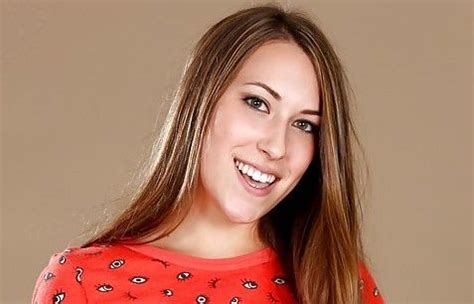  Kimber Lee - A Comprehensive Biography 