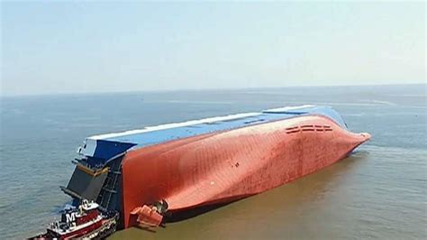  Unveiling the Significance of a Dream about an Overturned Vessel 