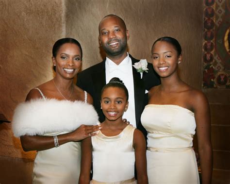  Vanessa Bell Calloway’s Age and Family 