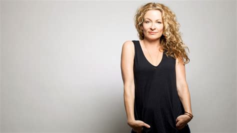 A Brief Look into Sarah Colonna's Life