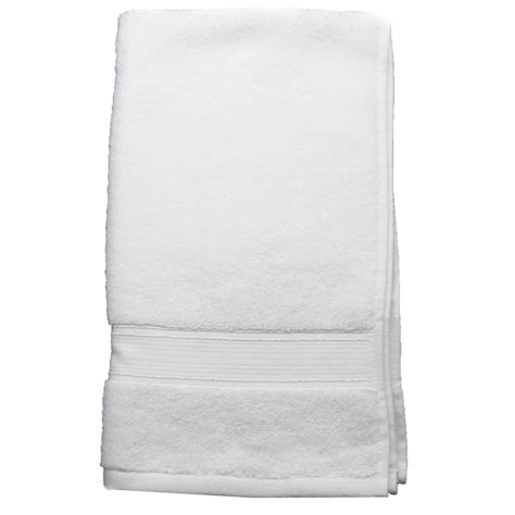 A Fashion Statement: Styling White Towels for a Chic and Sophisticated Look