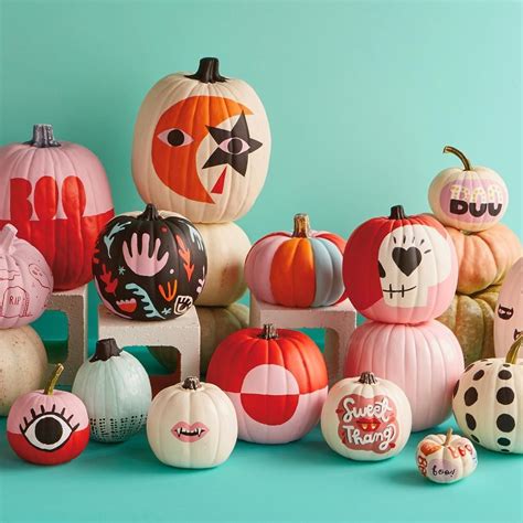 A Guide to Painting Pumpkins: From Traditional to Creative Ideas