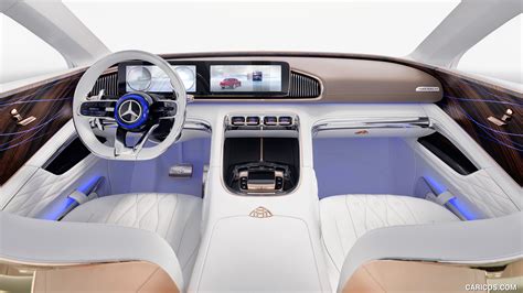 A Luxurious Cockpit for Ultimate Driving Experience