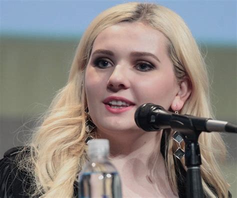 Abigail Breslin Biography