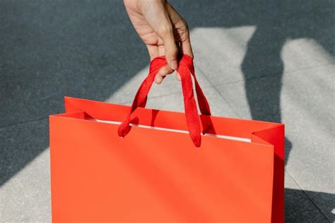 Achieving Triumph in the Realm of Retail: Unveiling the Path to Prosperity