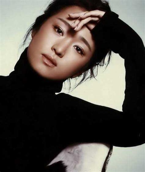 Age and Height of Gong Li