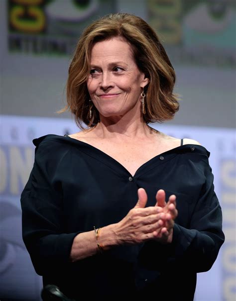 Age and Height of Sigourney Weaver