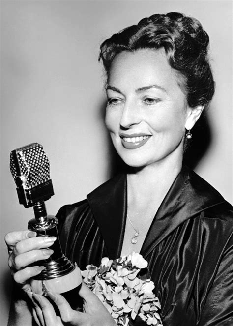 Agnes Moorehead's Awards and Achievements