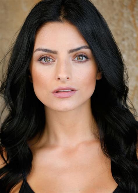 Aislinn Derbez Biography