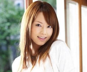 Akiho Yoshizawa's Personal Life and Relationships