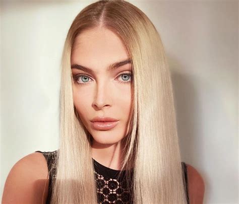 Alena Shishkova's Early Life and Background