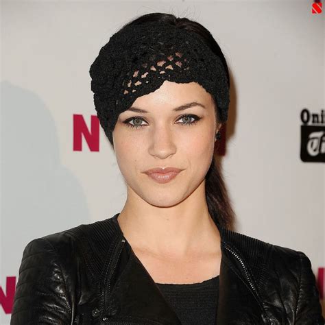 Alexis Knapp: Personal Life and Achievements