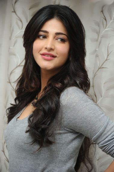 All About Shruti Haasan's Physical Attributes