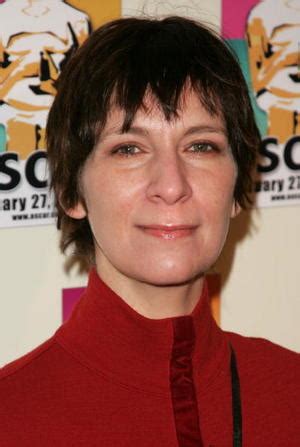 Amanda Plummer: A Brief Biography