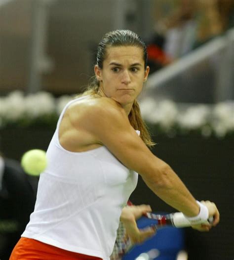 Amelie Mauresmo's Physical Appearance: Vital Statistics