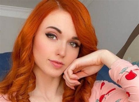 Amouranth Kaitlyn Siragusa: Biography