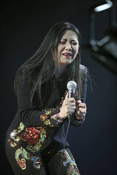 Ana Gabriel: Fashion and Style Icon