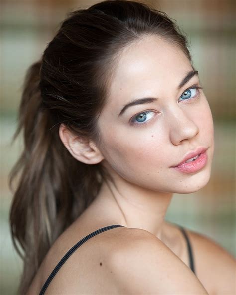 Analeigh Tipton's Social Media Presence