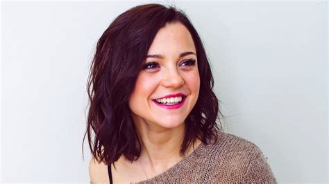 Analyzing Kathryn Prescott's Physical Appearance