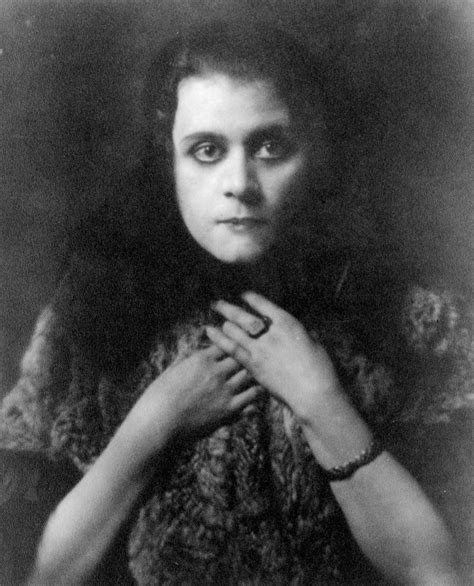 Analyzing Theda Bara's Remarkable Acting Journey