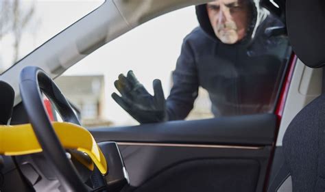 Analyzing the Sensations: Fear and Anxiety in Vehicle Theft Nightmares