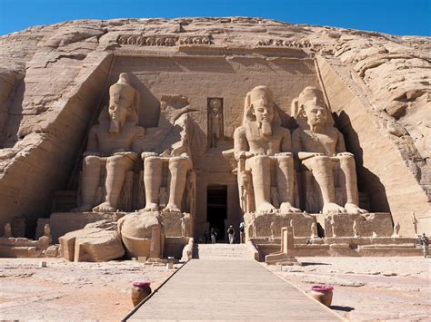 Ancient Wonders: Must-Visit Historic Sites in Egypt