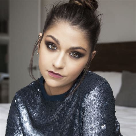 Andrea Russett: Early Life and Career