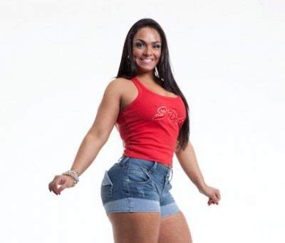 Andressa Soares' Net Worth and Success