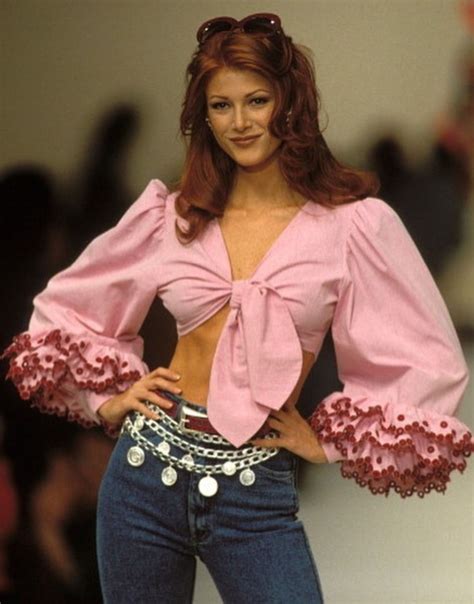 Angie Everhart's Fashion and Style Choices