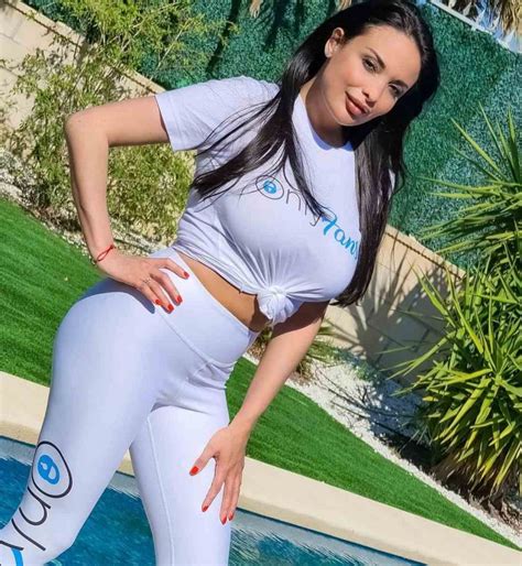 Anissa Kate's Fitness Routine and Diet Secrets