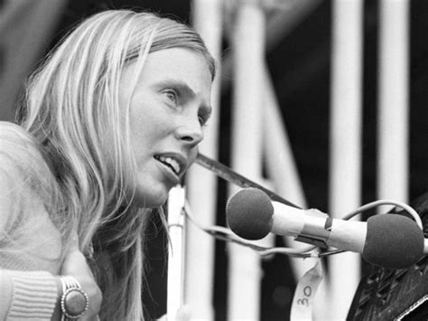 Appreciating Joni Mitchell's Influential Discography