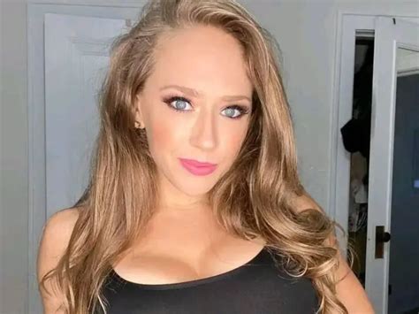 Appreciating Kagney Linn Karter's Height and Figure