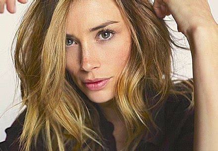 Arielle Vandenberg: Early Life and Career