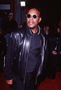 Avery Brooks: Height and Physique