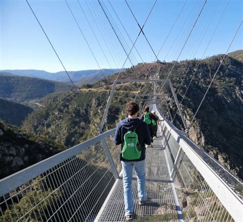 Awe-Inspiring Views: Experience the Thrill of Crossing an Astoundingly Elevated Bridge