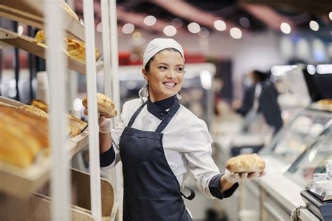 Bakery Business Insights: Behind-the-Scenes of Running a Flourishing Baking Enterprise