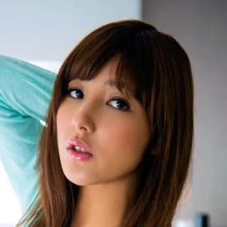 Bambi Watanabe: Age and Height