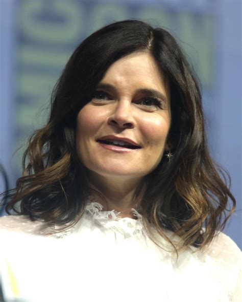 Betsy Brandt: A Brief Biography