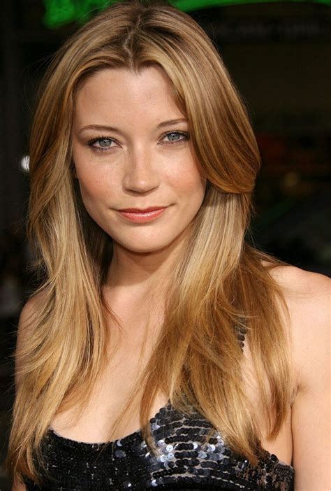 Biography Snapshot of Sarah Roemer