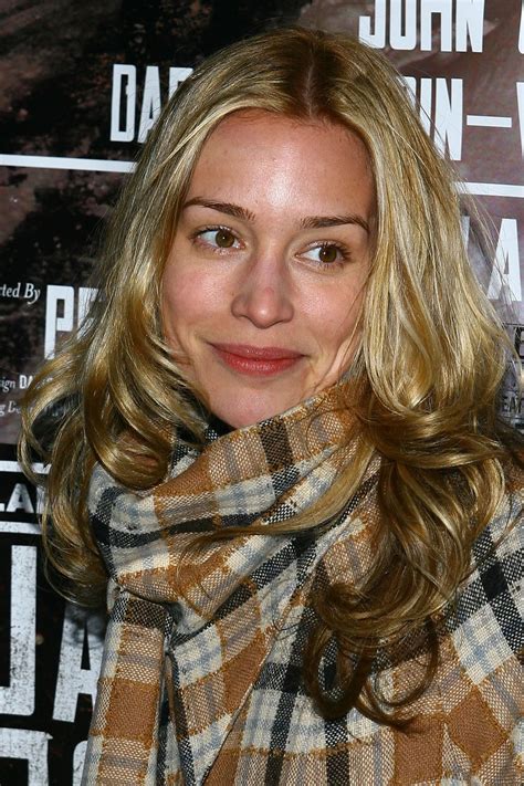 Blog Poster Review Reviews Piper Perabo