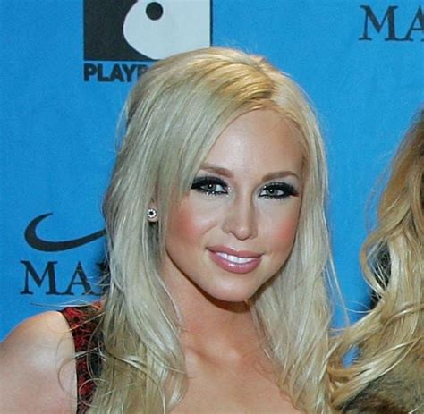 Brea Bennett's Net Worth and Earnings