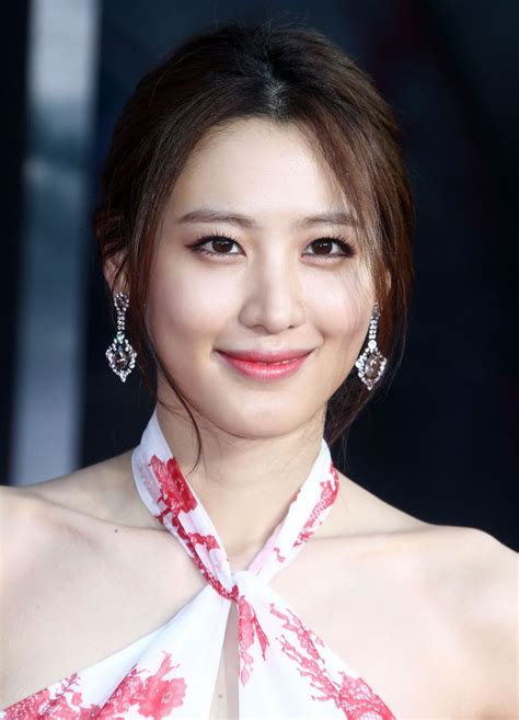 Claudia Kim Biography