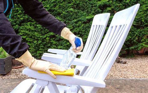 Cleaning and Maintenance Tips for Plastic Chairs