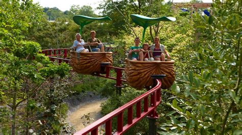 Connecting with Nature: Theme Parks Inspiring Environmental Consciousness